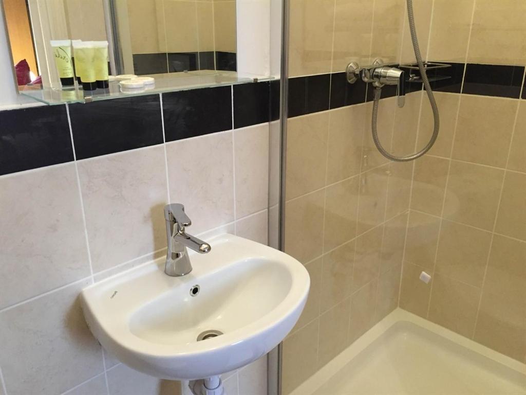 Garth Hotel Londra Dış mekan fotoğraf
