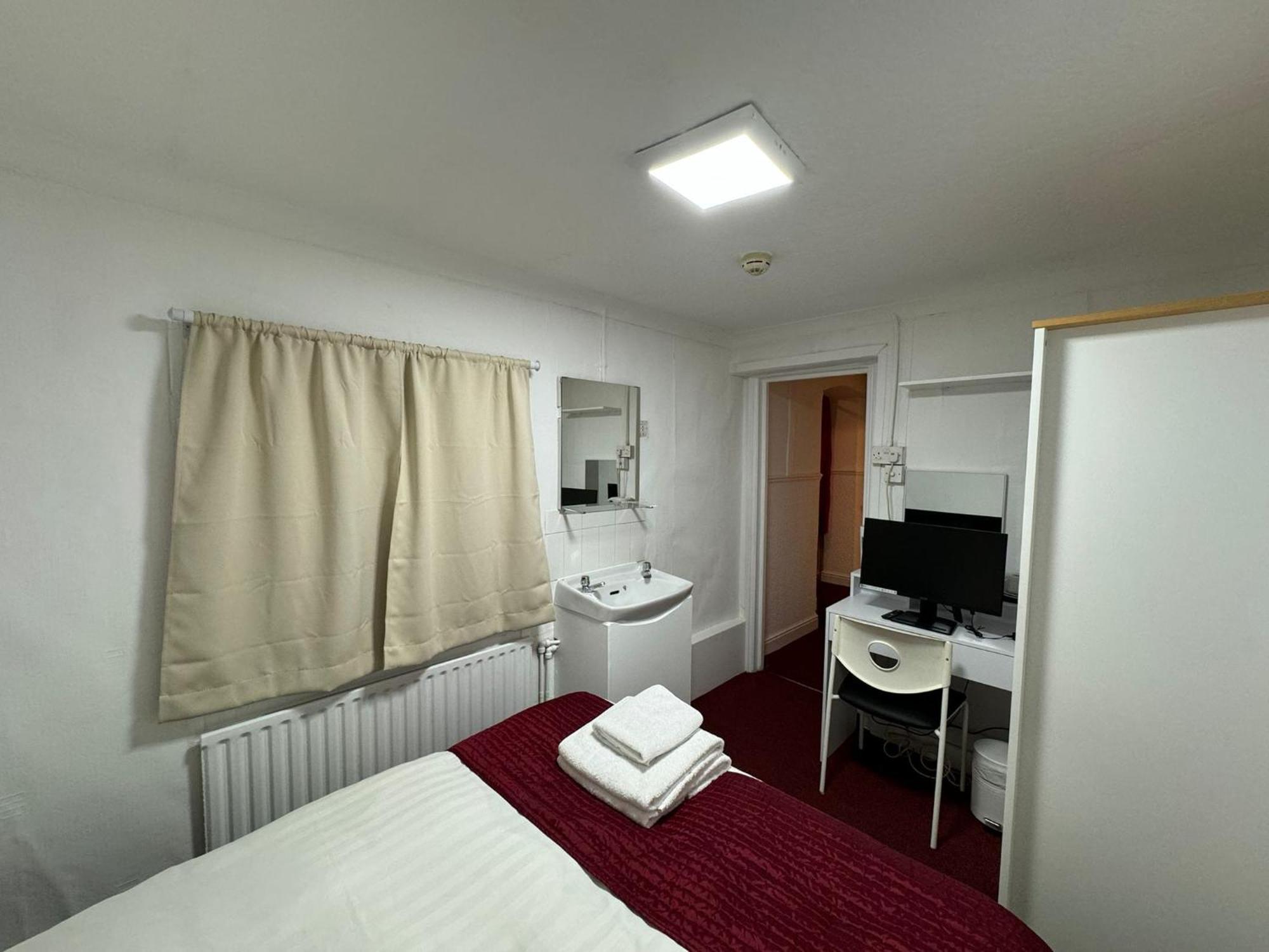 Garth Hotel Londra Oda fotoğraf